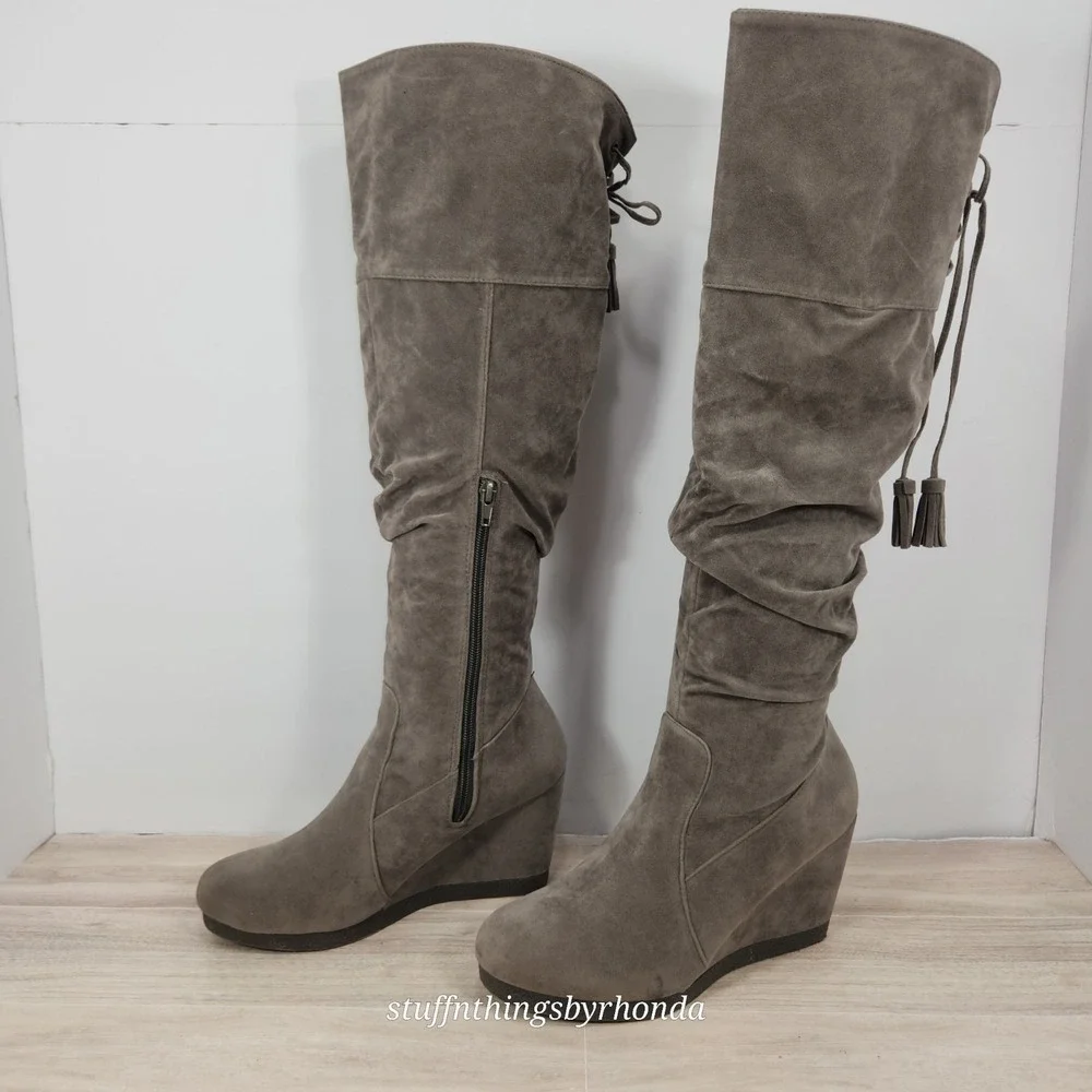 Shoedazzle Faux Suede Gray Wedge Boots Style Sunni US 9 / EU 40 / UK 7 - Picture 4 of 8